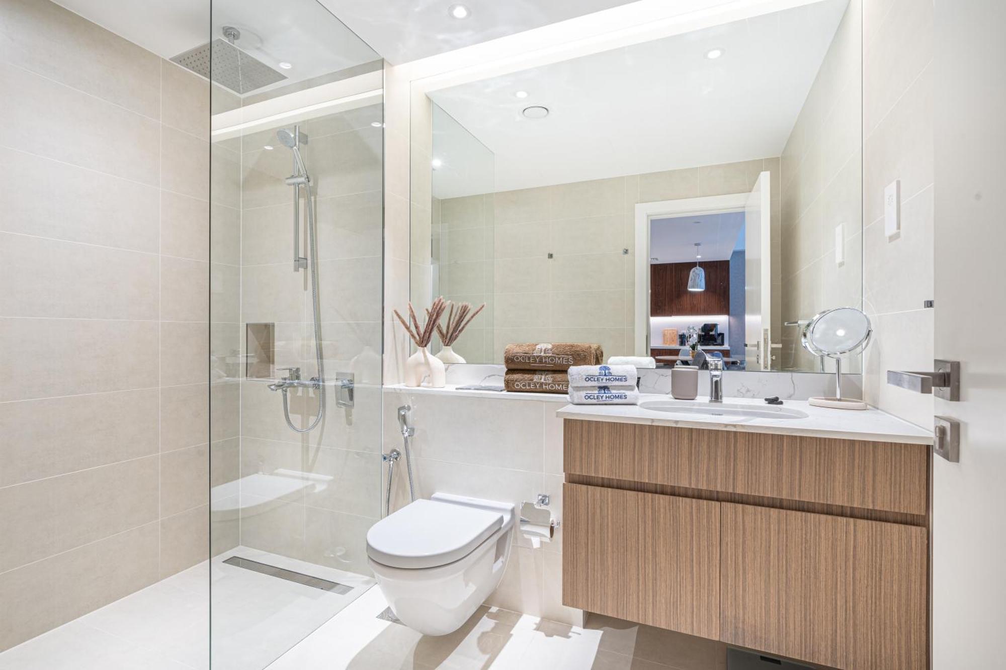 Charming Brand New In Lamer Apartment *
