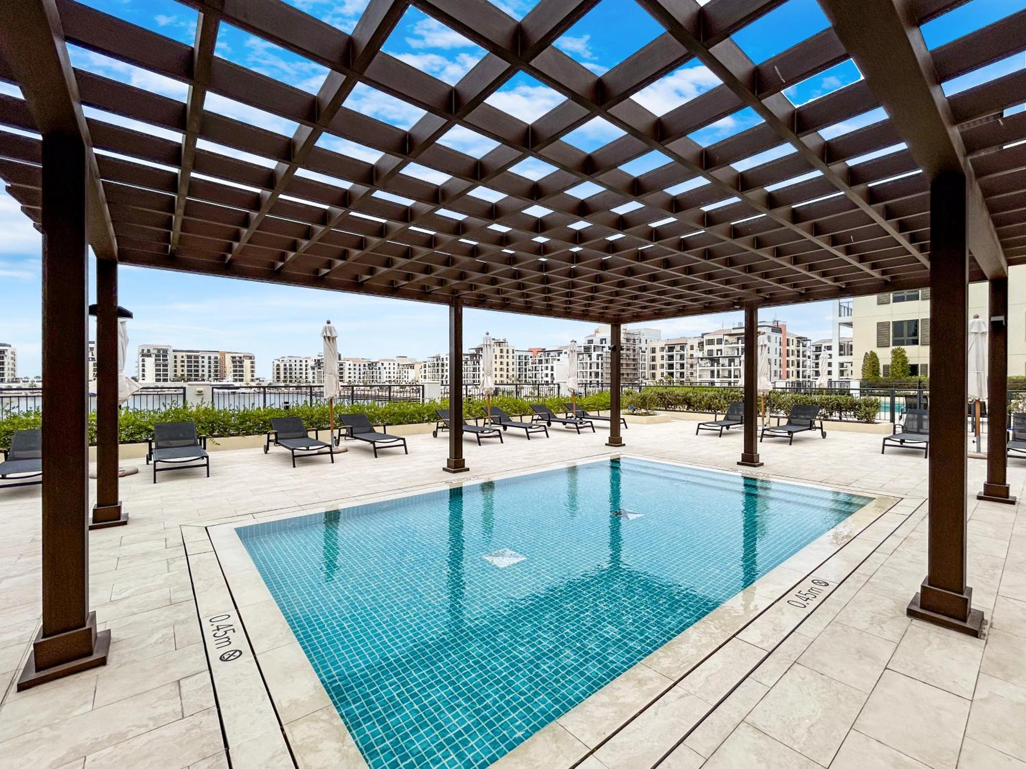 Charming Brand New In Lamer * Dubai